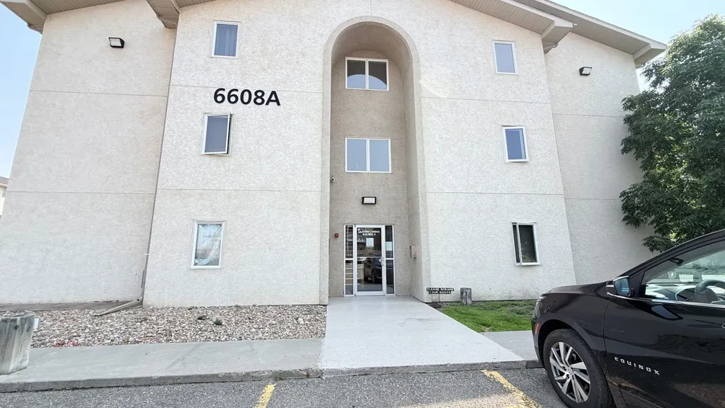 6608 42 Street Lloydminster AB T9V 3L1