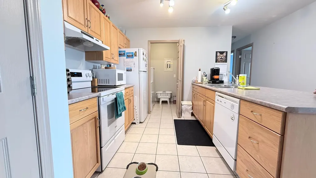 6608 42 Street Lloydminster AB T9V 3L1