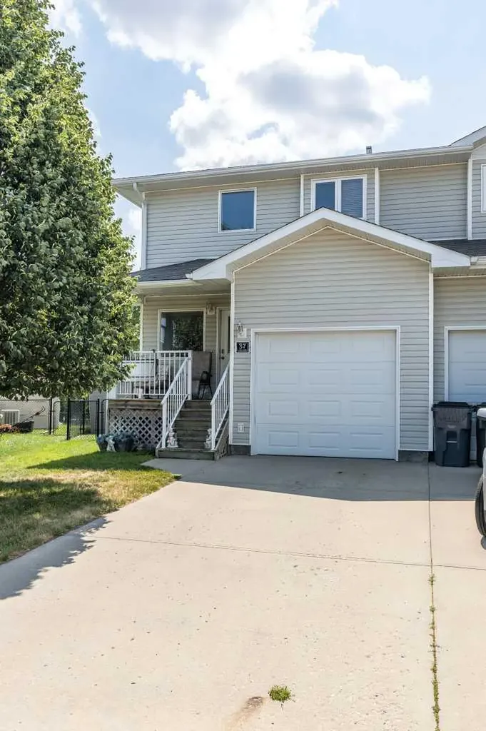 37 Northlands Crescent NE Medicine Hat AB T1C2A9