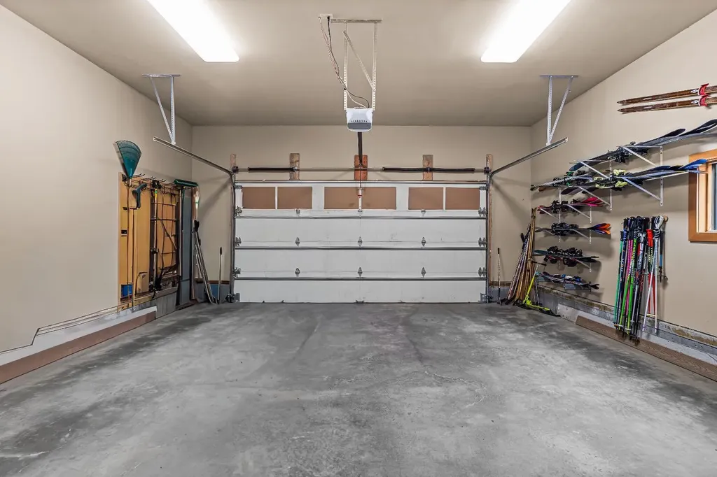 215 Benchlands Terrace Canmore AB T1W 1G1