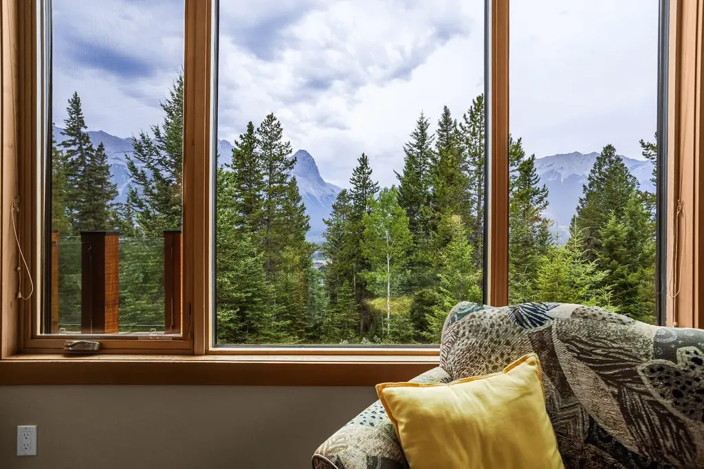 215 Benchlands Terrace Canmore AB T1W 1G1