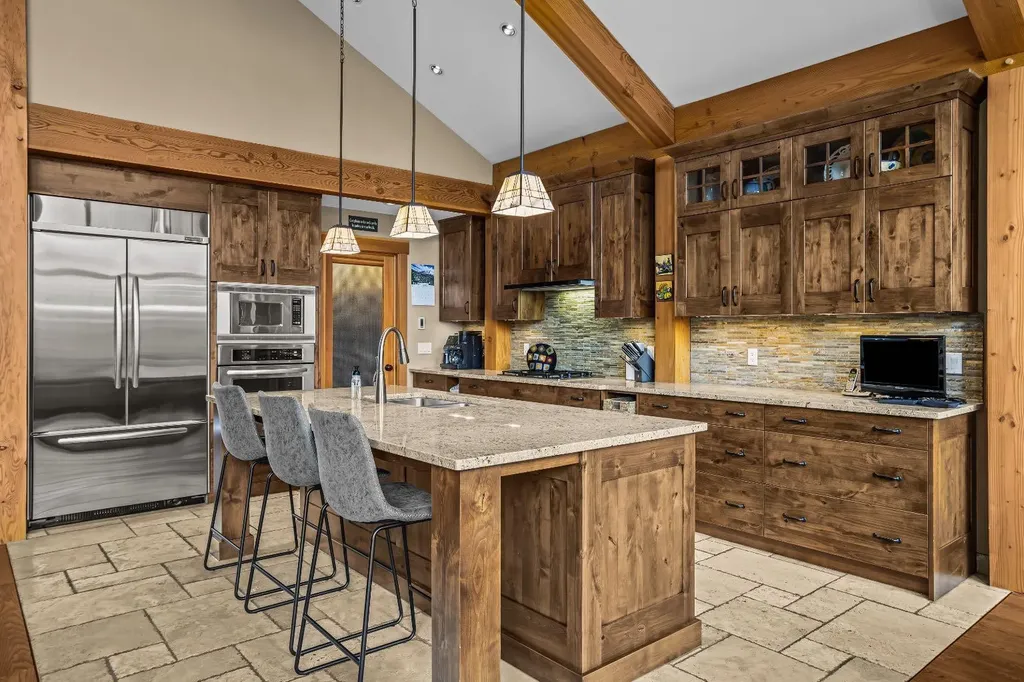 215 Benchlands Terrace Canmore AB T1W 1G1
