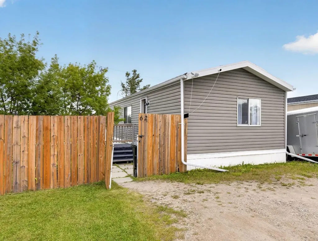 62 Highfield Close Carstairs AB T0M0N0