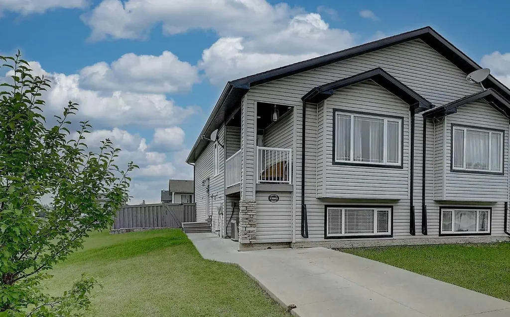 12002 102 A Street Grande Prairie AB T8V 0M7