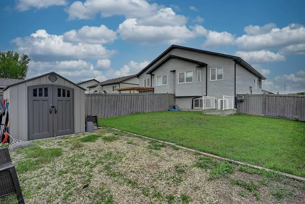 12002 102 A Street Grande Prairie AB T8V 0M7