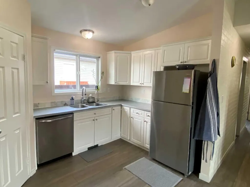 1708 2 Avenue E Brooks AB T1R1K3