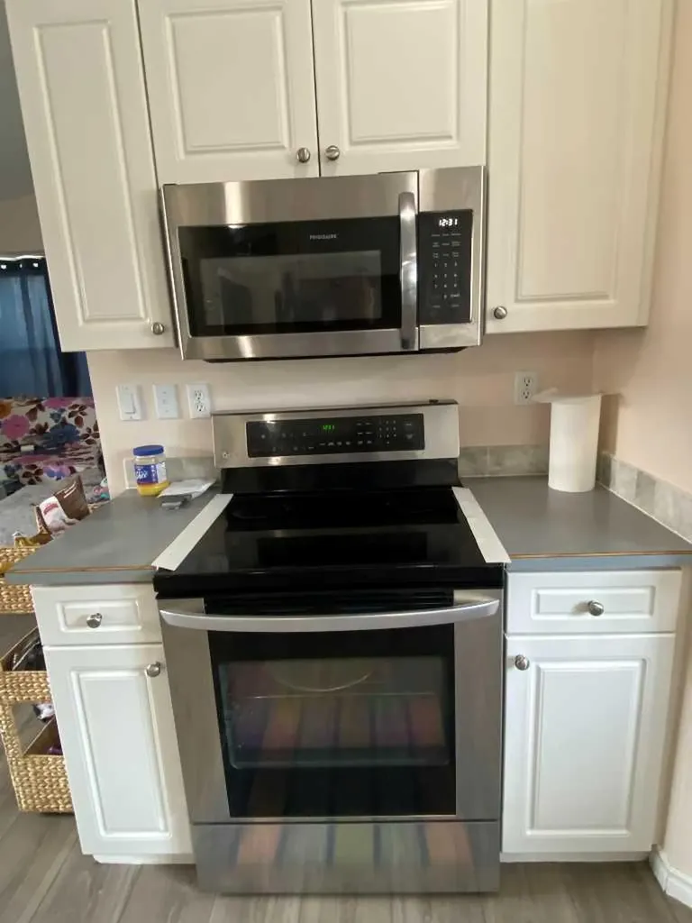 1708 2 Avenue E Brooks AB T1R1K3