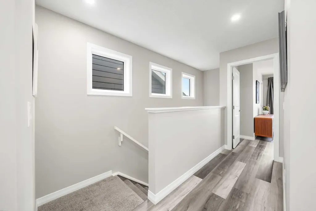 374 Magnolia Square SE Calgary AB T3M 2W4