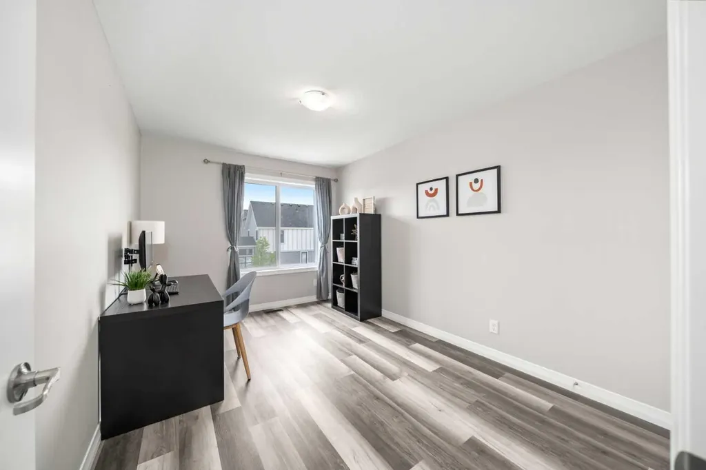 374 Magnolia Square SE Calgary AB T3M 2W4