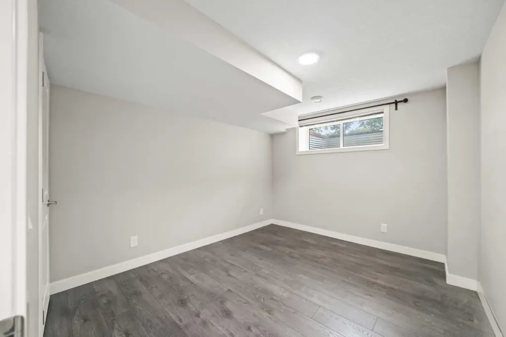 374 Magnolia Square SE Calgary AB T3M 2W4