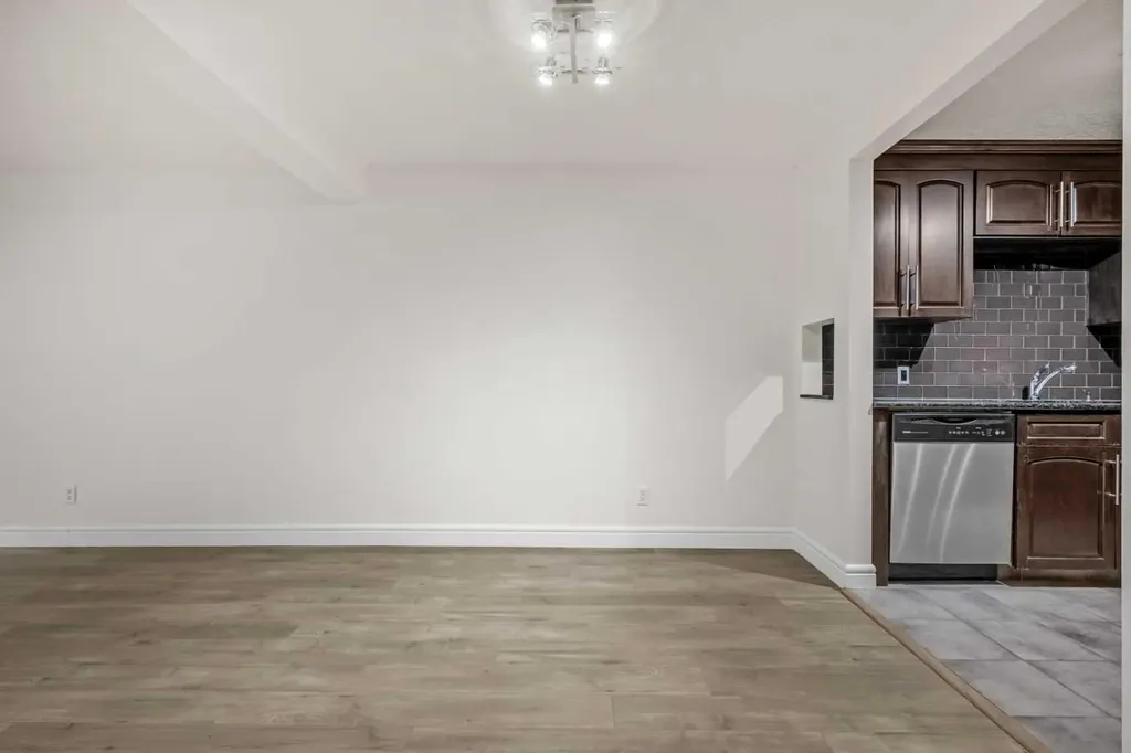 2010 35 Avenue SW Calgary AB T2T 2E1
