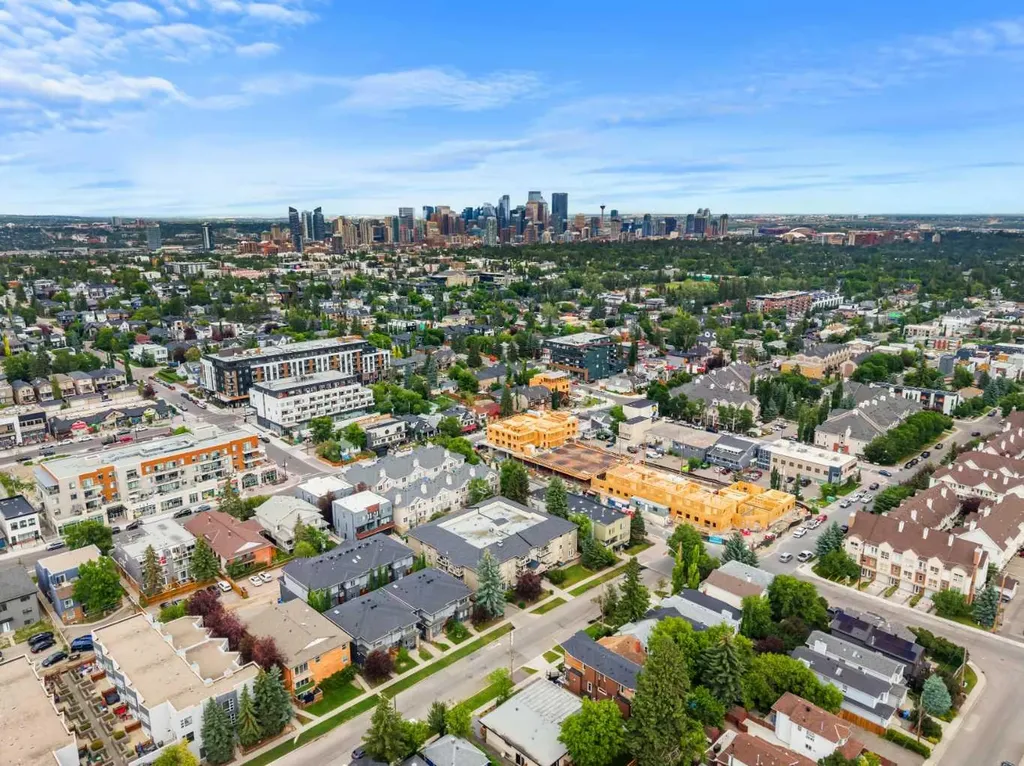 2010 35 Avenue SW Calgary AB T2T 2E1