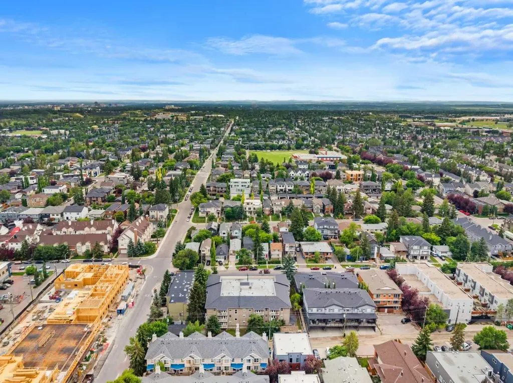 2010 35 Avenue SW Calgary AB T2T 2E1
