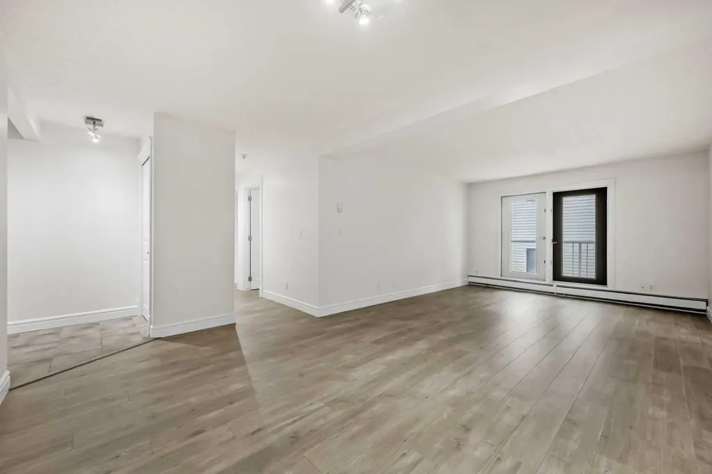 2010 35 Avenue SW Calgary AB T2T 2E1