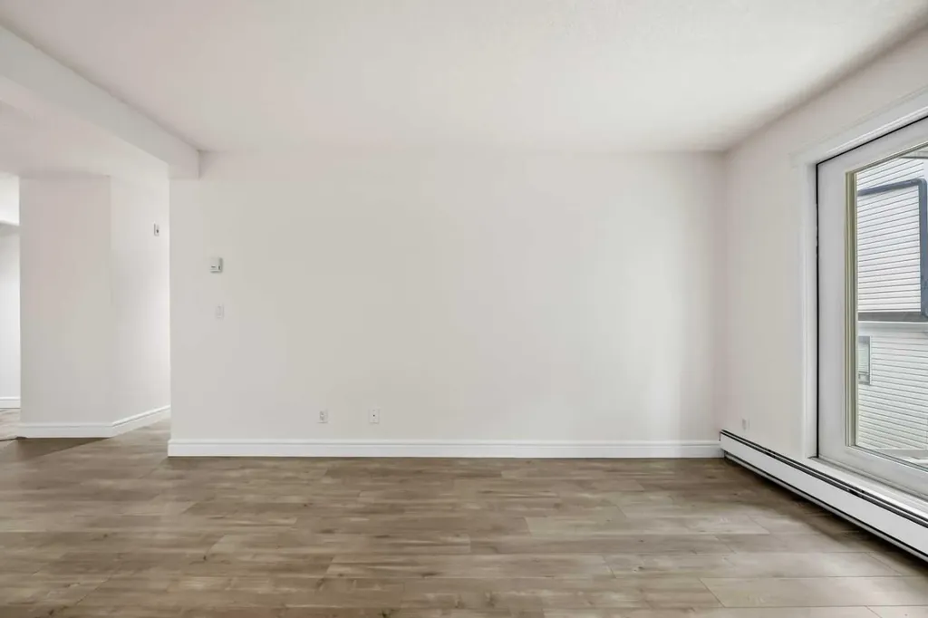 2010 35 Avenue SW Calgary AB T2T 2E1
