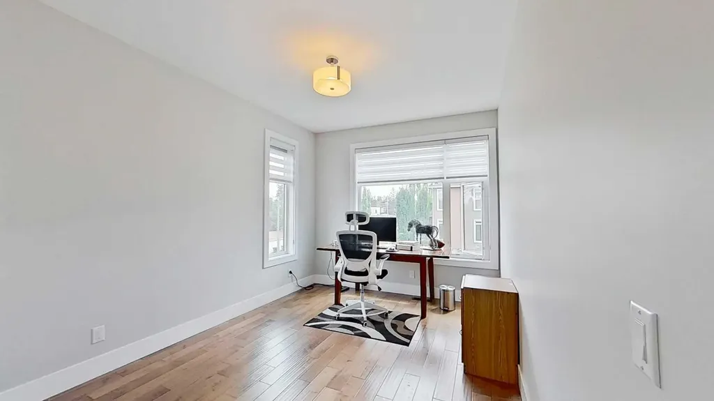 1820 37 Avenue SW Calgary AB T2T2H4