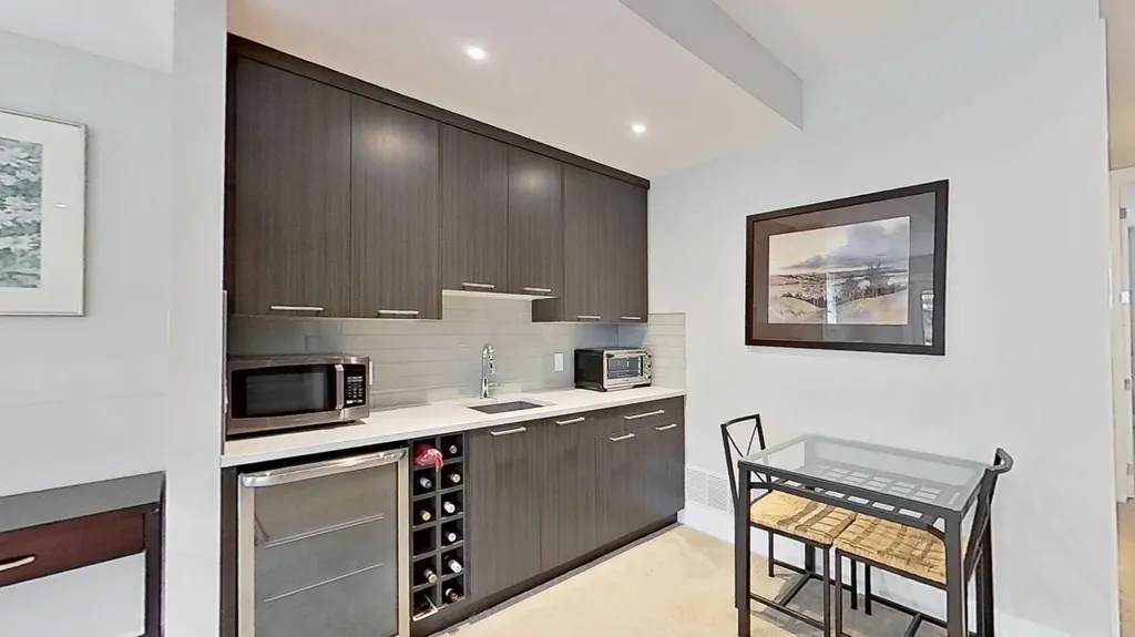 1820 37 Avenue SW Calgary AB T2T2H4