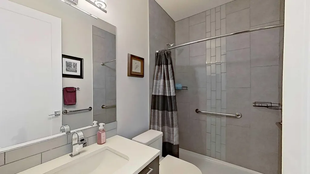1820 37 Avenue SW Calgary AB T2T2H4