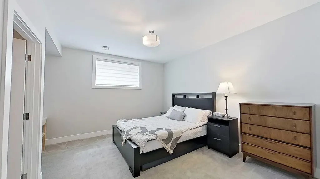 1820 37 Avenue SW Calgary AB T2T2H4