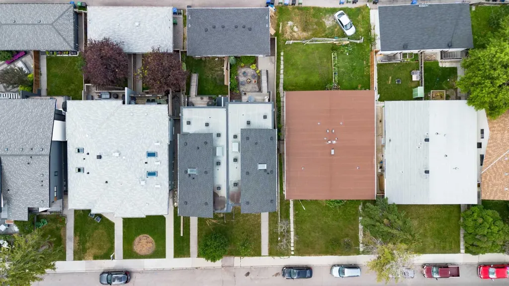 1820 37 Avenue SW Calgary AB T2T2H4