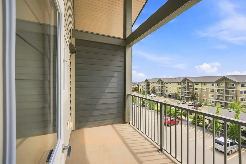 181 Skyview Ranch Manor NE Calgary AB T3N 0V2