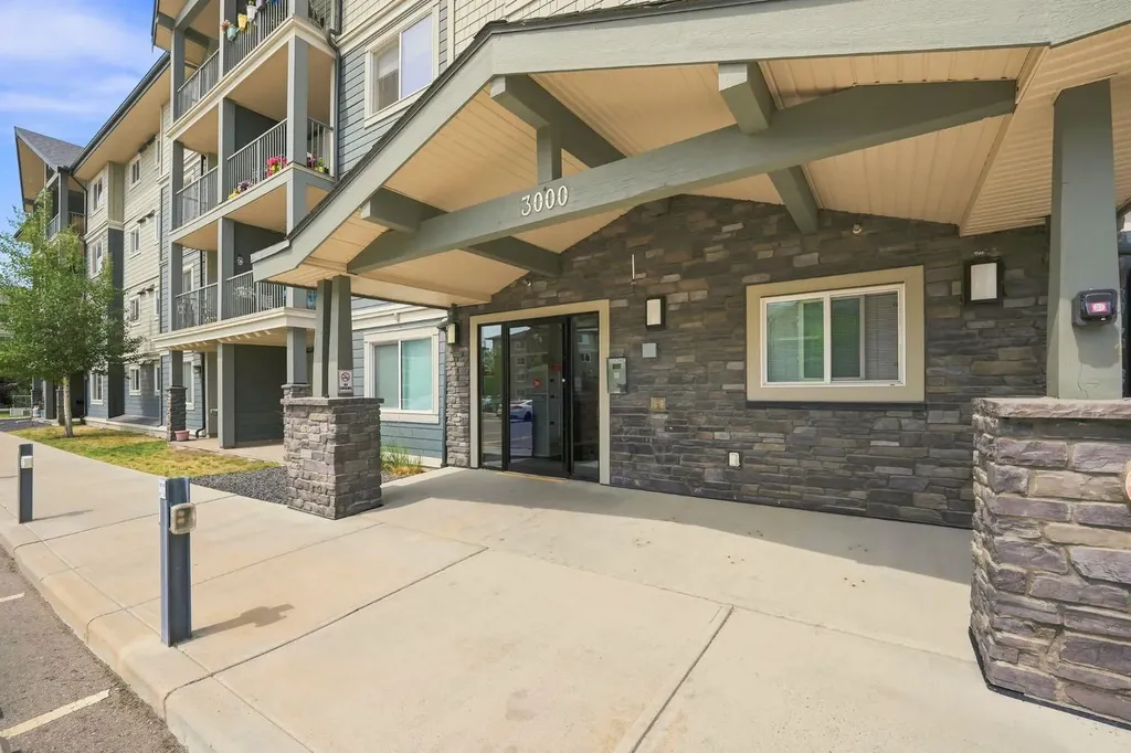 181 Skyview Ranch Manor NE Calgary AB T3N 0V2