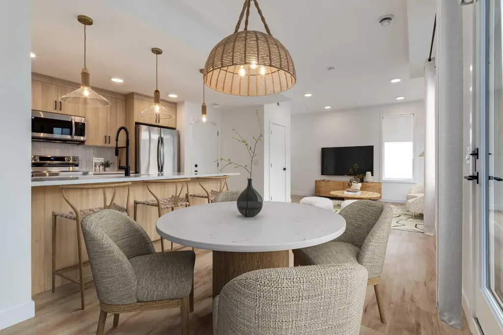 119 148 Avenue NW Calgary AB T3P 1H9