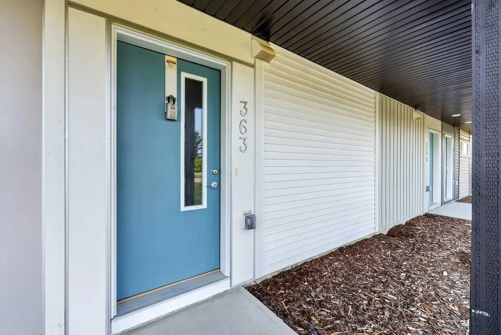 301 Redstone Boulevard NE Calgary AB T3N 1V6