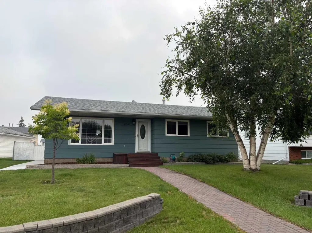 9610 79 Avenue Peace River AB T8S 1E6