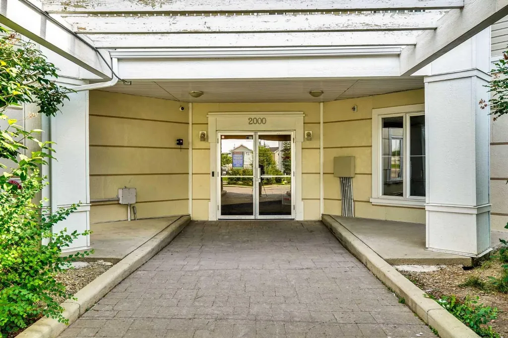 1140 Taradale Drive NE Calgary AB T3J 0G1