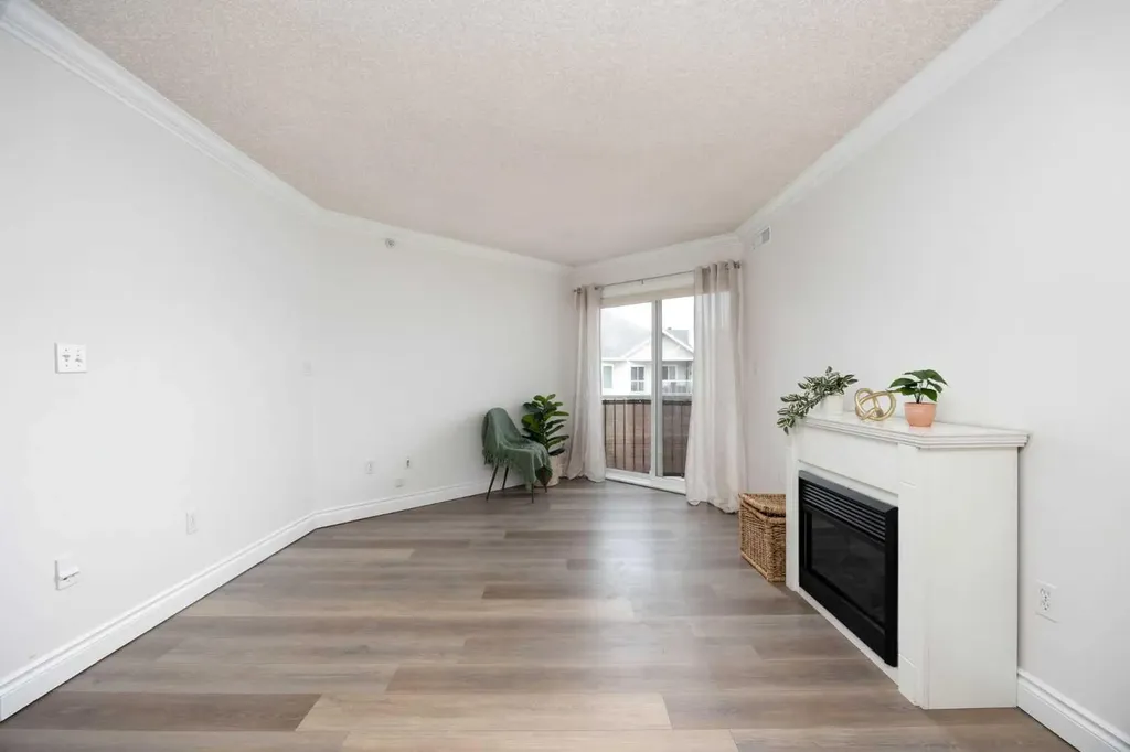 38 Riedel Street Fort Mcmurray AB T9H3E1