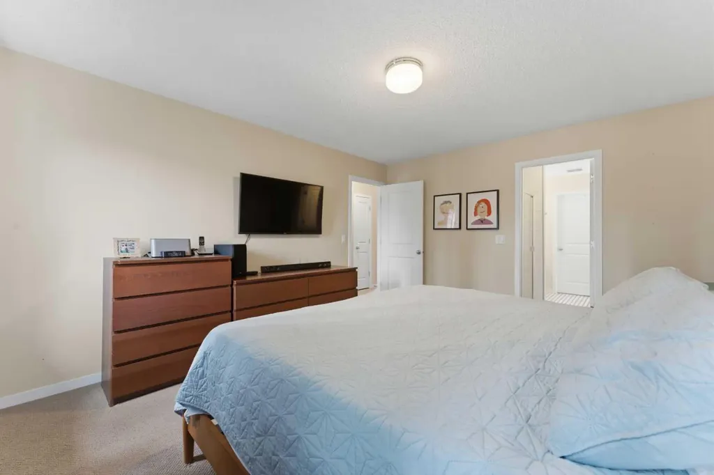 48 Brightoncrest Manor SE Calgary AB T2Z 0N9