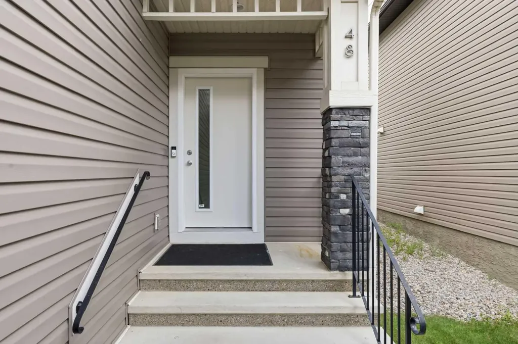 48 Brightoncrest Manor SE Calgary AB T2Z 0N9