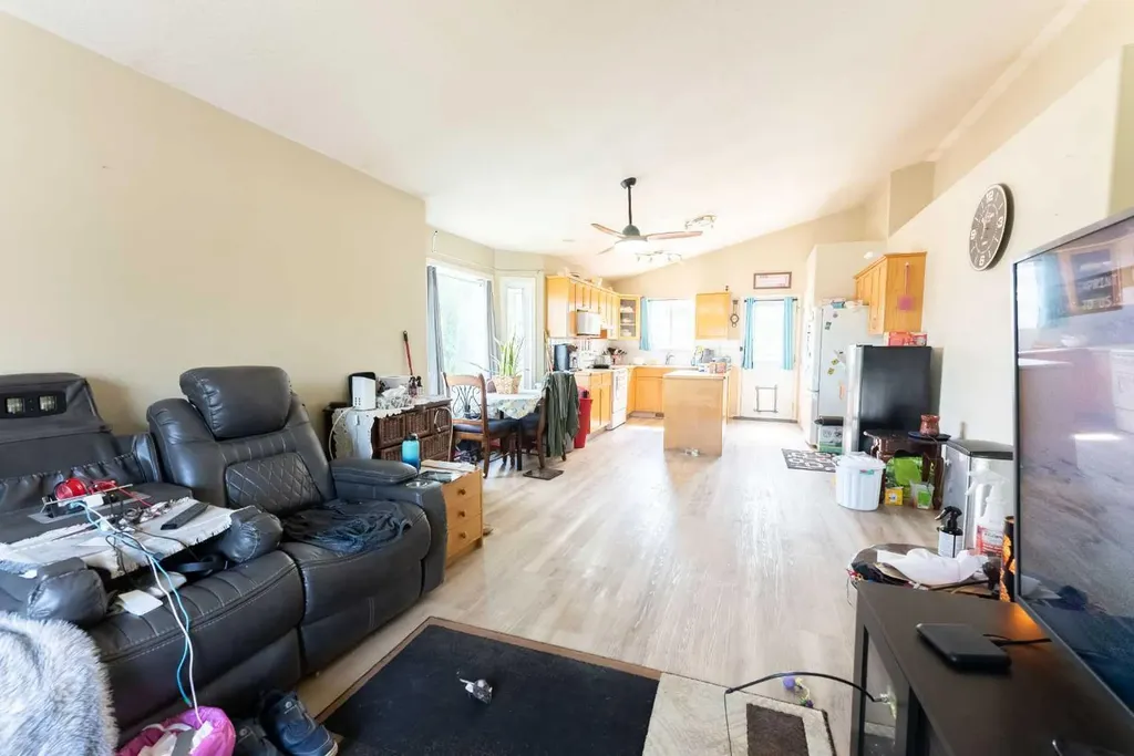 218 Uplands Boulevard N Lethbridge AB T1H 6S6
