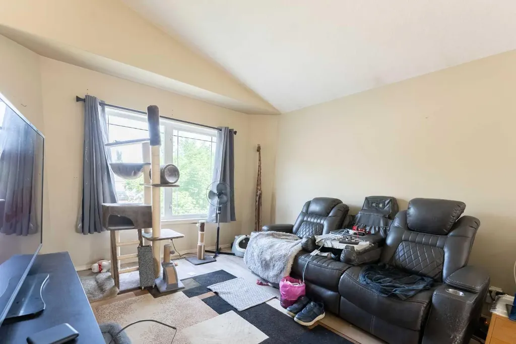 218 Uplands Boulevard N Lethbridge AB T1H 6S6