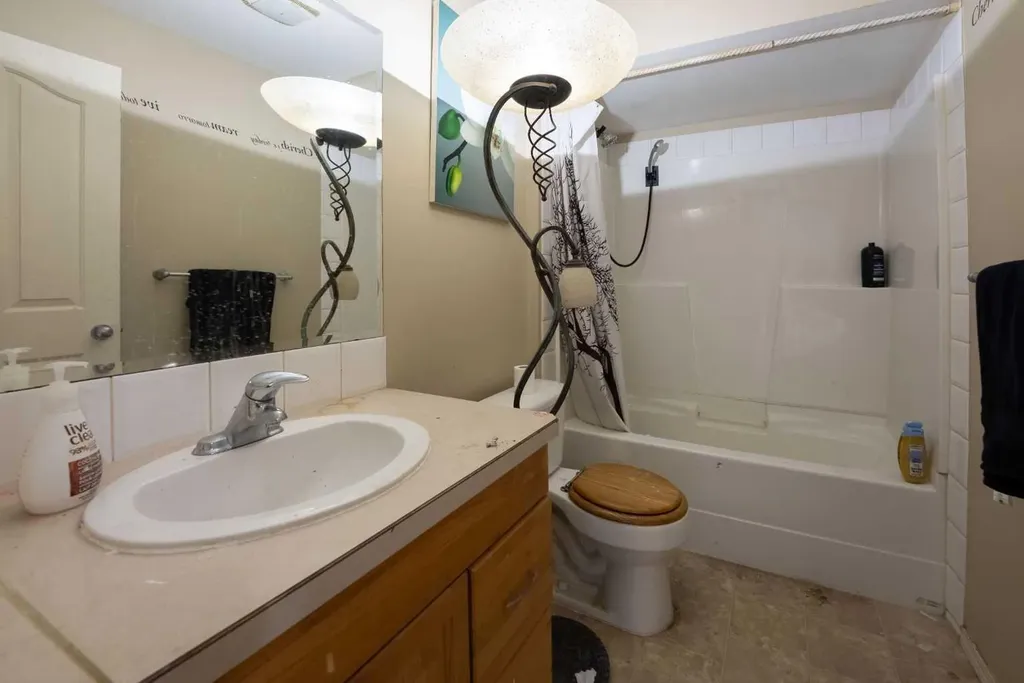 218 Uplands Boulevard N Lethbridge AB T1H 6S6