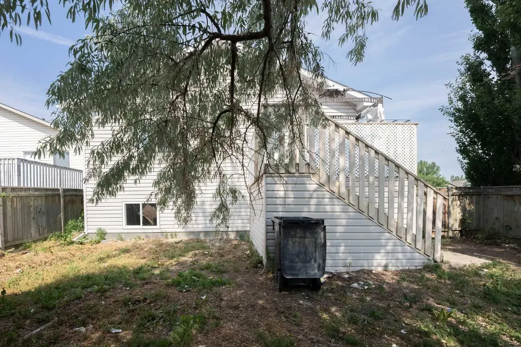 218 Uplands Boulevard N Lethbridge AB T1H 6S6