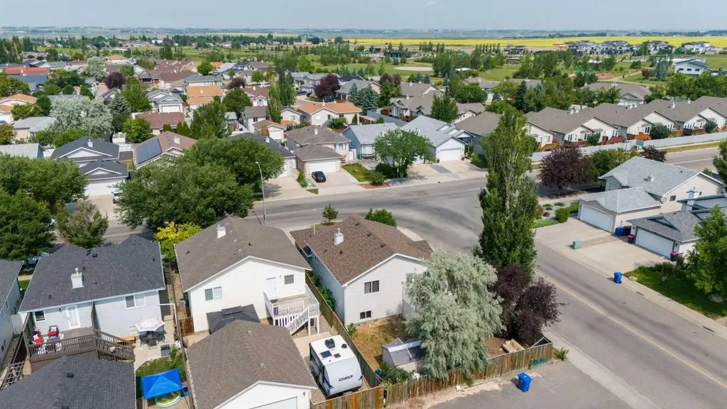 218 Uplands Boulevard N Lethbridge AB T1H 6S6