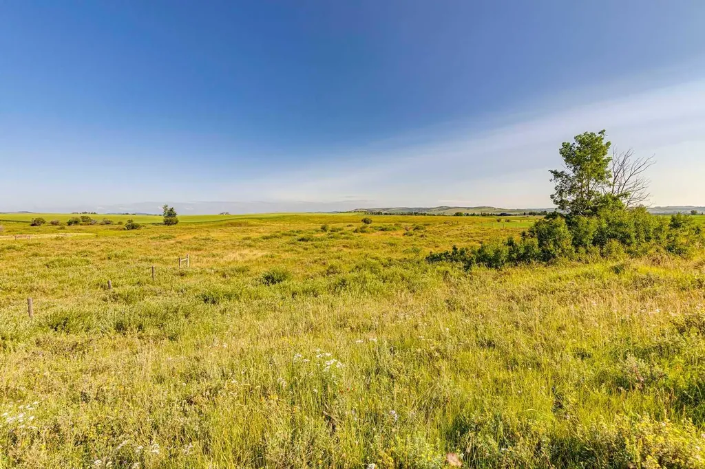 370 Avenue W Rural Foothills County AB T0L 0H0