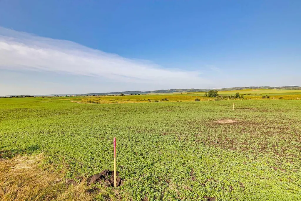 370 Avenue W Rural Foothills County AB T0L 0H0