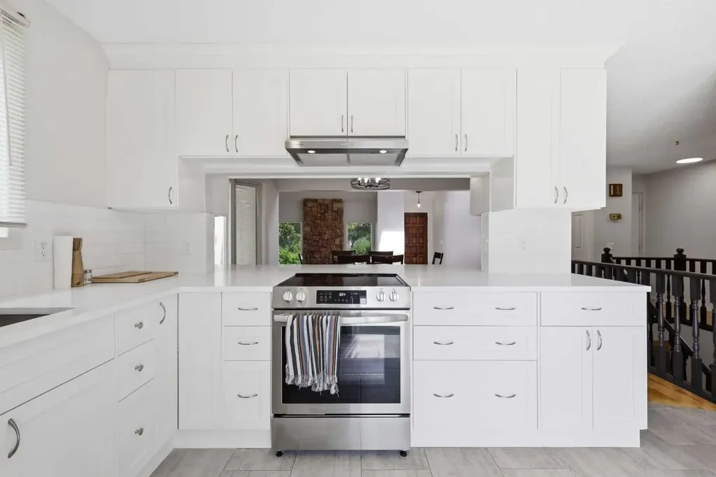 416 Brookpark Drive SW Calgary AB T2W 3N7