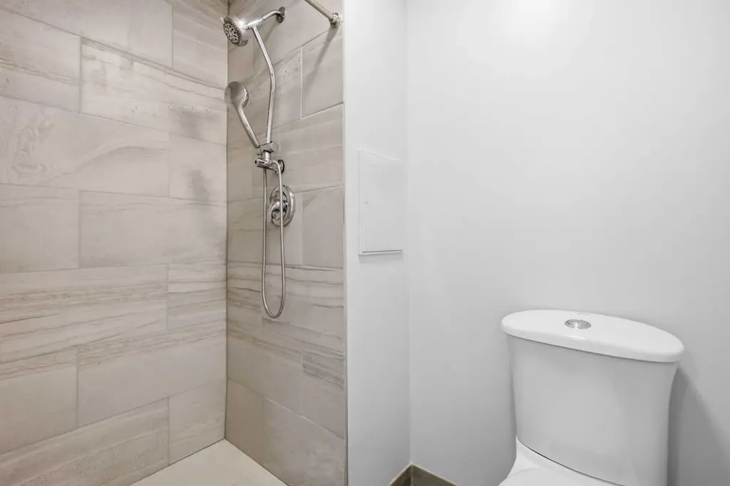 416 Brookpark Drive SW Calgary AB T2W 3N7