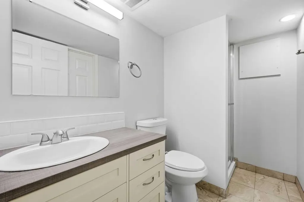 416 Brookpark Drive SW Calgary AB T2W 3N7