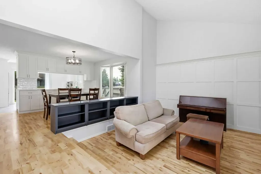 416 Brookpark Drive SW Calgary AB T2W 3N7