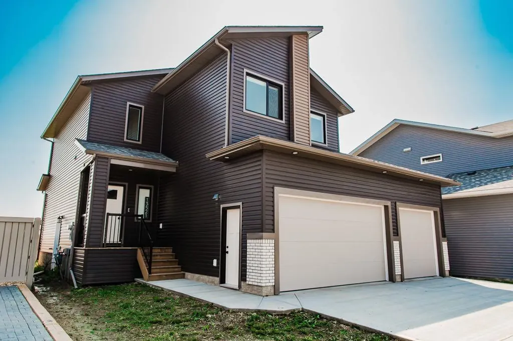 13521 104a Street Grande Prairie AB T8V 6K9