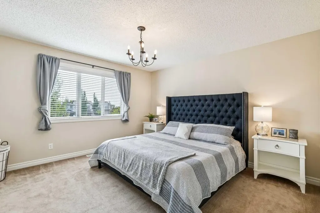 101 Drake Landing View Okotoks AB T1S 0A1