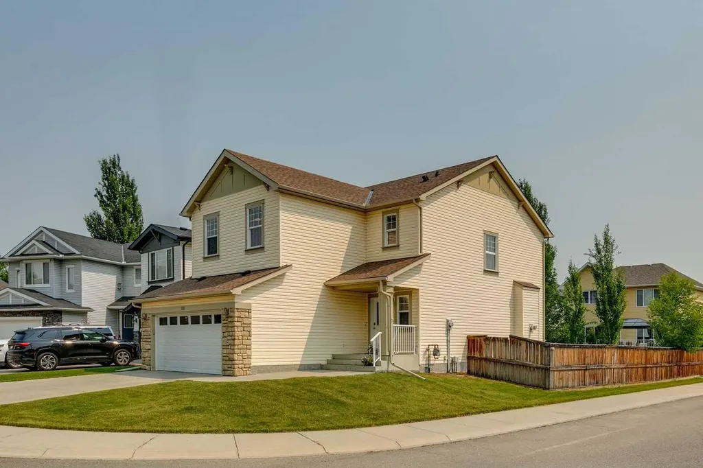 101 Drake Landing View Okotoks AB T1S 0A1