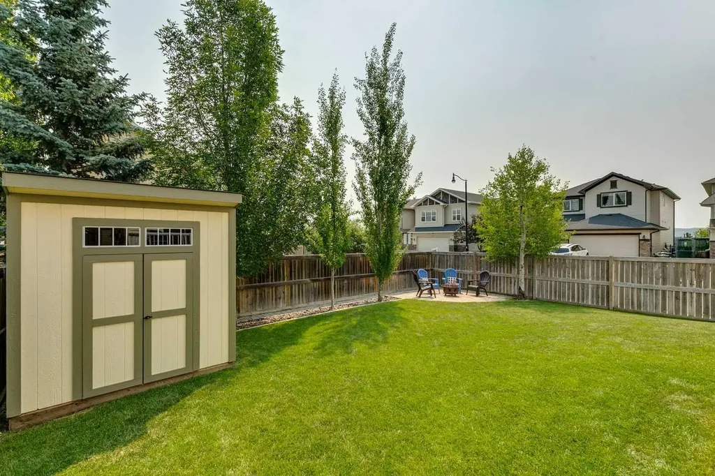 101 Drake Landing View Okotoks AB T1S 0A1