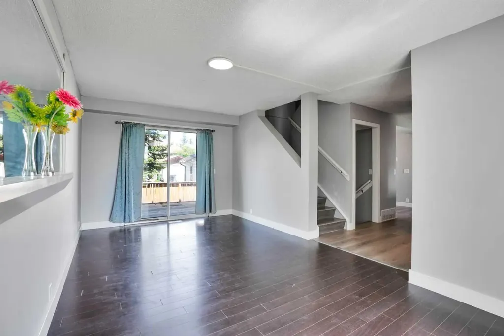 36 Falton Court NE Calgary AB T3J 1J3