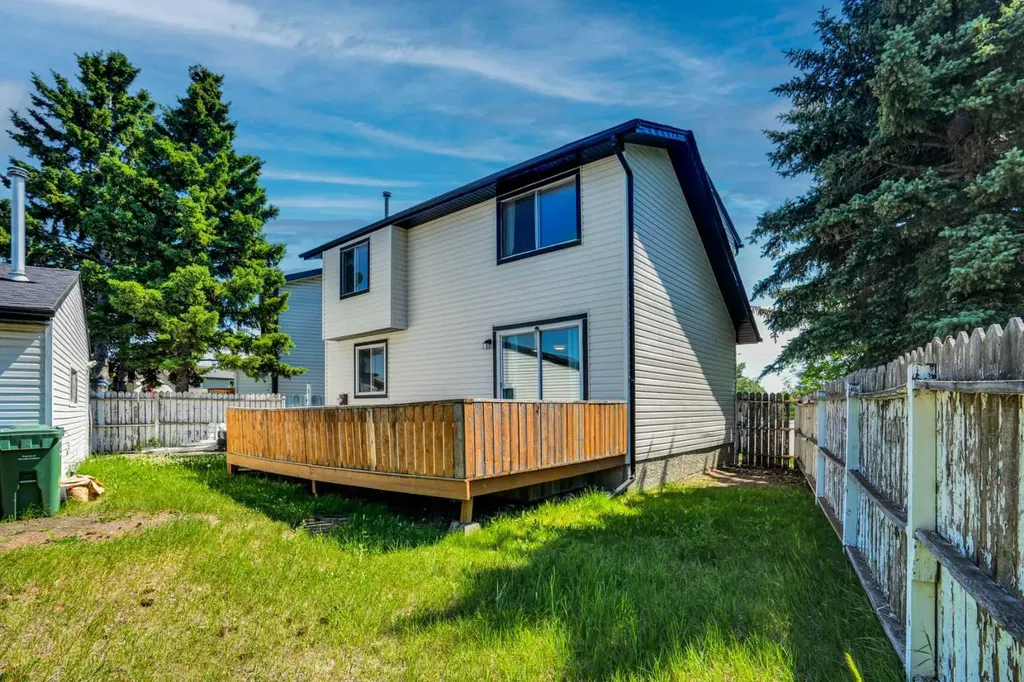 36 Falton Court NE Calgary AB T3J 1J3